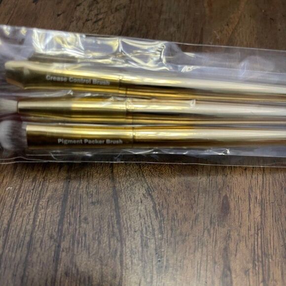 Eye Makeup Brushes   - Picture 3 of 4